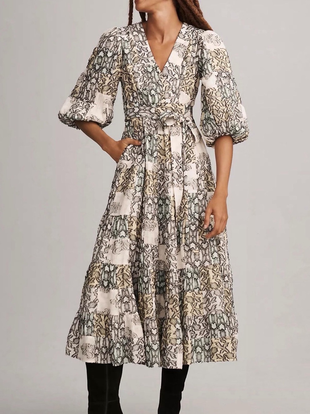 🚨 Anthropologie Cream and Sage Printed Tiered Midi Dress 🚨 Callouts!
